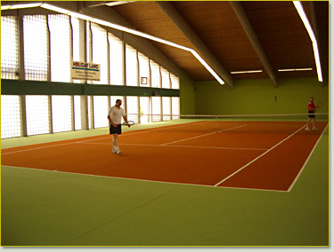 tennishalle_innen3.jpg